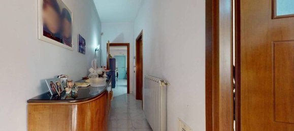 4 rooms Apartment in San Giorgio a Cremano, Italy No. 17732 14