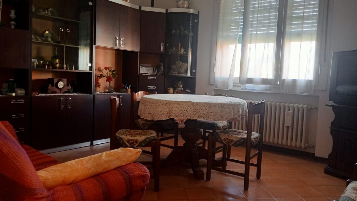 4 bedrooms Apartment in Cento, Italy No. 343104