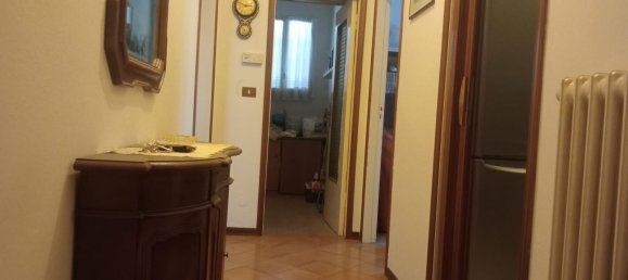 4 bedrooms Apartment in Cento, Italy No. 343104 4