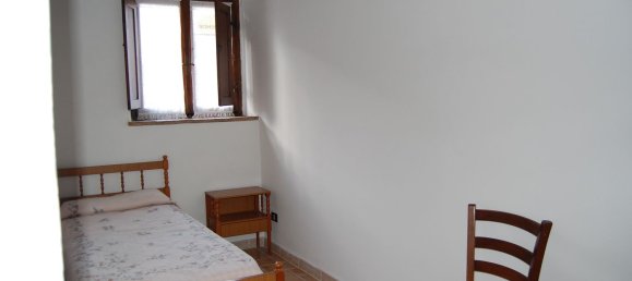 3 rooms Apartment in Sorano, Italy No. 256278 5