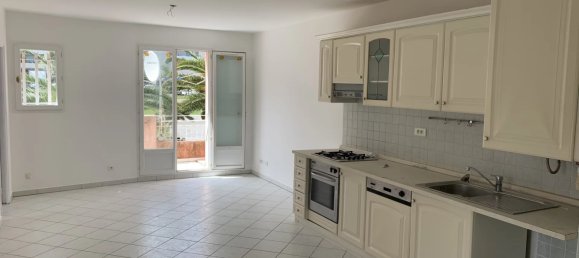 Edificio en Lucciana, France 480 m² No. 79831 7