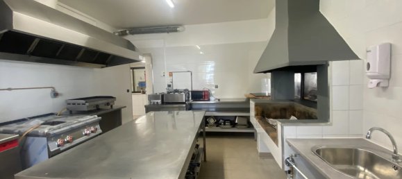 Edificio en Lucciana, France 480 m² No. 79831 5