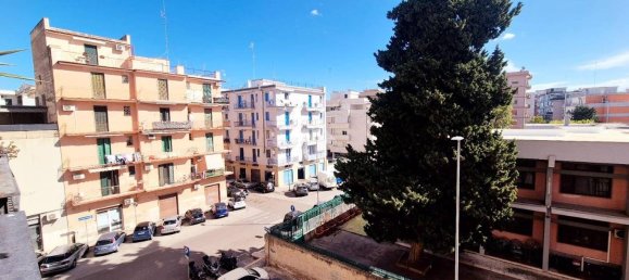 Apartamento T2 em Bari, Italy N.º 267358 20