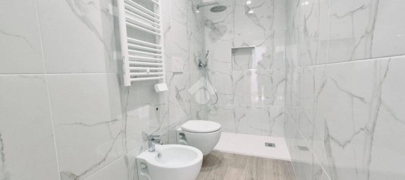 Apartamento T2 em Bari, Italy N.º 267358 17