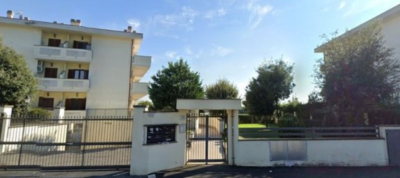 5-salle Appartement à Rome, Italy No. 194799 3