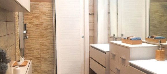 Квартира с 4 комнатами в Авеллино, Италия № 227631 27