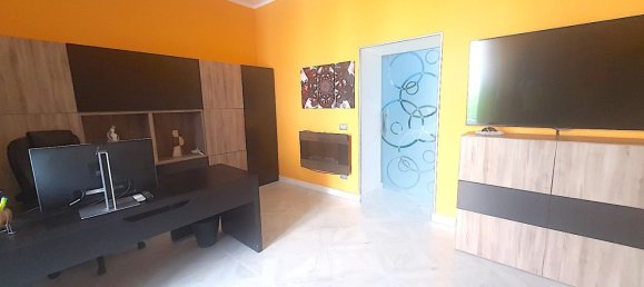 Квартира с 4 комнатами в Авеллино, Италия № 227631 9