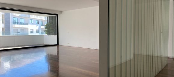 3 bedrooms Apartment in Porto, Portugal No. 132221 16
