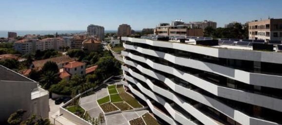 3 bedrooms Apartment in Porto, Portugal No. 132221 25