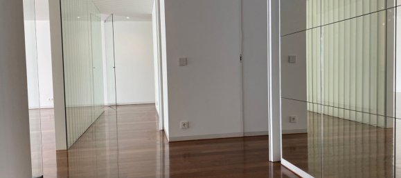 3 bedrooms Apartment in Porto, Portugal No. 132221 20
