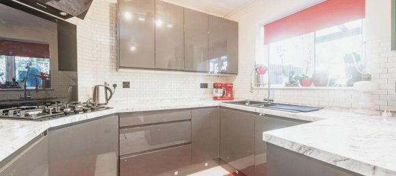 4 bedrooms Townhouse in Basingstoke, United Kingdom No. 10646 3