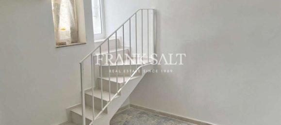 2 bedrooms House in Zebbug, Malta No. 8418 5