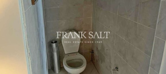 2 bedrooms House in Zebbug, Malta No. 8418 7