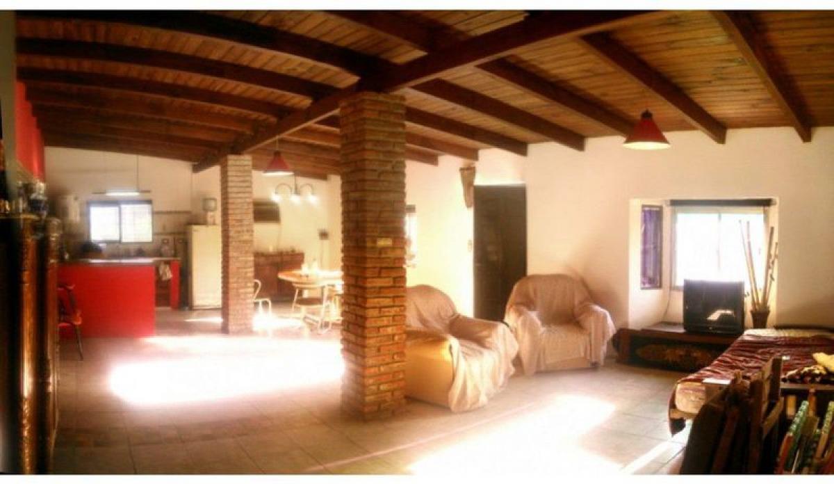 Casa de 2 dormitorios en Santa Fe, Argentina No. 53852