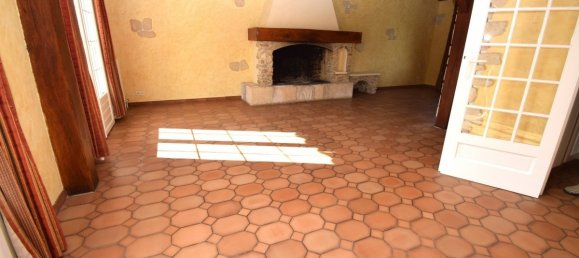 5 Schlafzimmer Haus in Marville-Moutiers-Brule, France, Nr. 157113 2