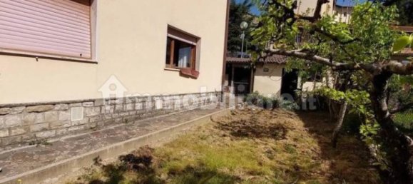 4 bedrooms Apartment in Poppi, Italy No. 209553 7