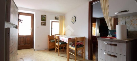 Casa de 3 dormitorios en Chatillon, Italy No. 175454 5