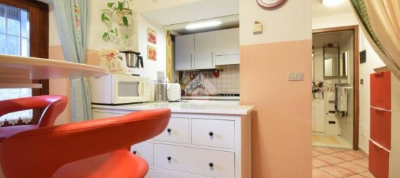 Casa de 3 dormitorios en Chatillon, Italy No. 175454 14