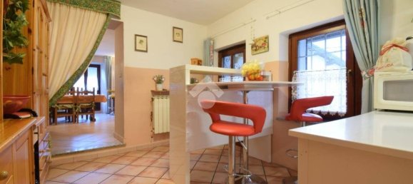 Casa de 3 dormitorios en Chatillon, Italy No. 175454 4