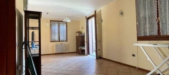 4 Schlafzimmer Villa in Modena, Italy, Nr. 128545 7