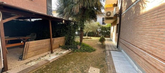 4 Schlafzimmer Villa in Modena, Italy, Nr. 128545 24