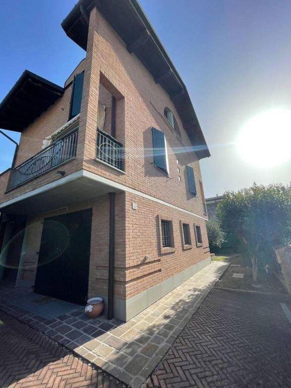 4 Schlafzimmer Villa in Modena, Italy, Nr. 128545