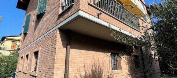 4 Schlafzimmer Villa in Modena, Italy, Nr. 128545 20