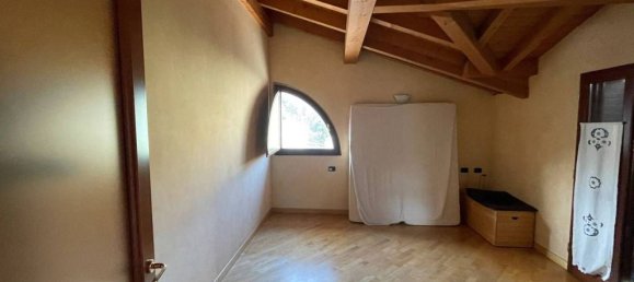 4 Schlafzimmer Villa in Modena, Italy, Nr. 128545 26