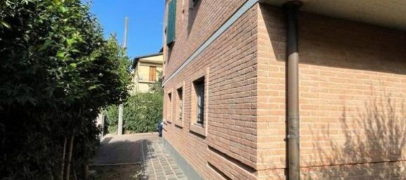 4 Schlafzimmer Villa in Modena, Italy, Nr. 128545 25
