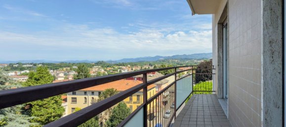 2 rooms Apartment in Como, Italy No. 294875 3