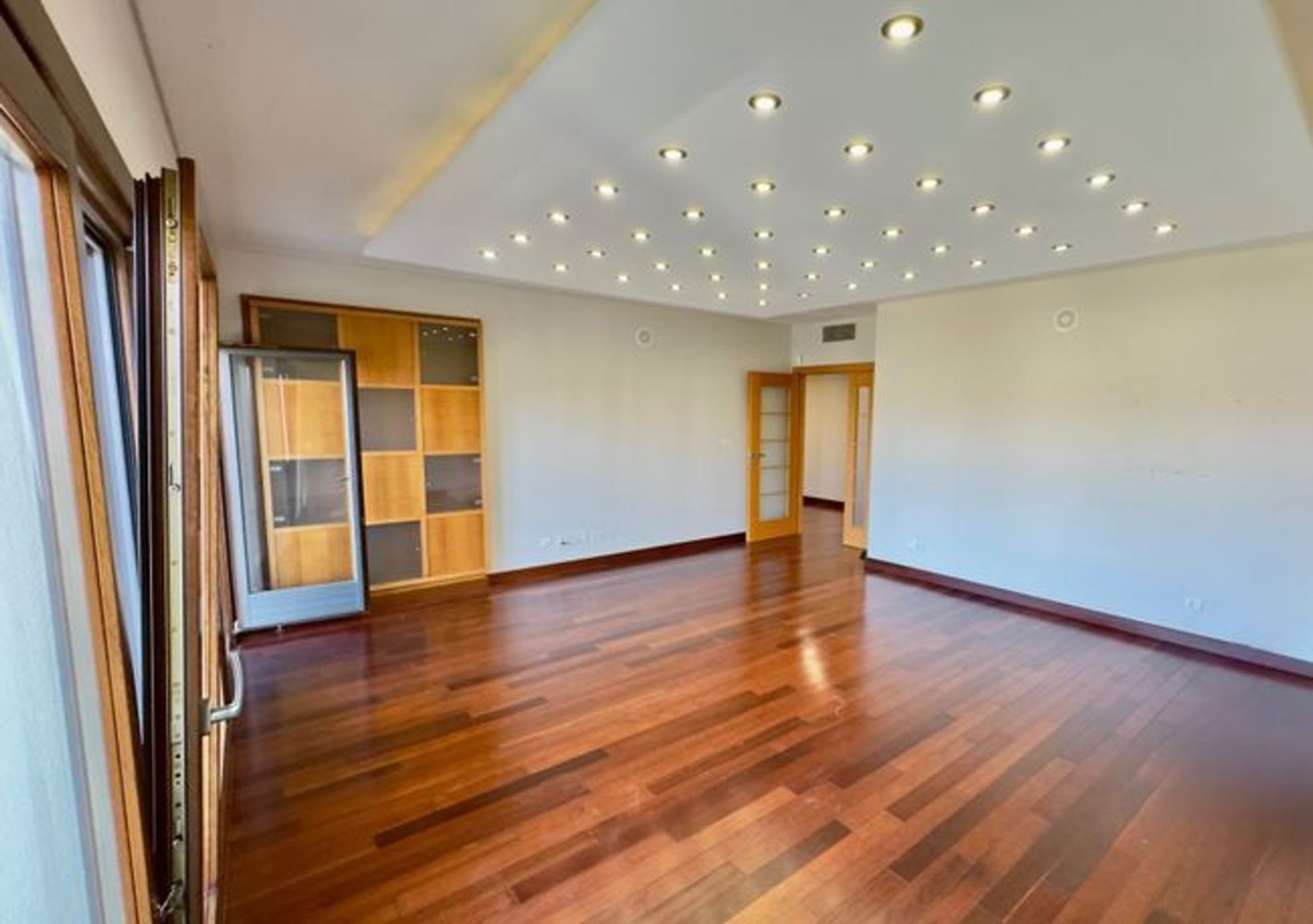 3 bedrooms Apartment in Odivelas, Portugal No. 284909