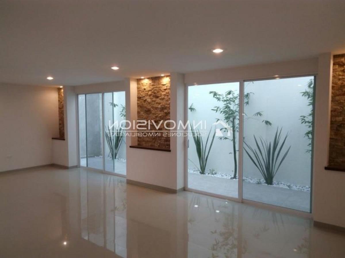 3 bedrooms House in Puebla, Mexico No. 153614