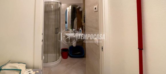 3 rooms Apartment in Ferrara, Italy No. 173360 11