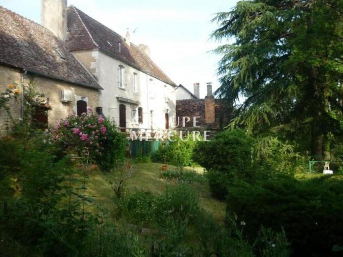 4 bedrooms Land in Belabre, France No. 21761