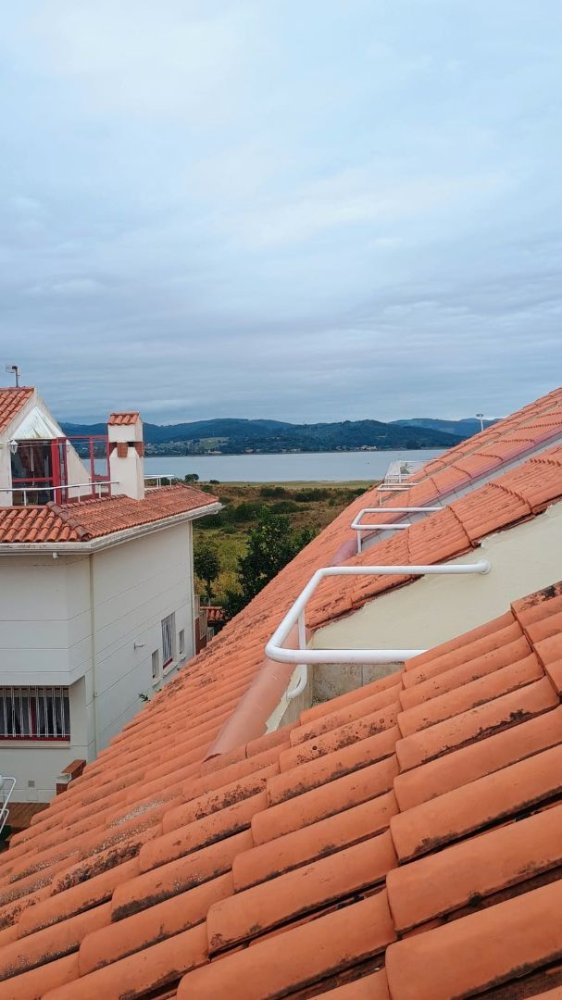 4 bedrooms House in Laredo, Spain No. 194107