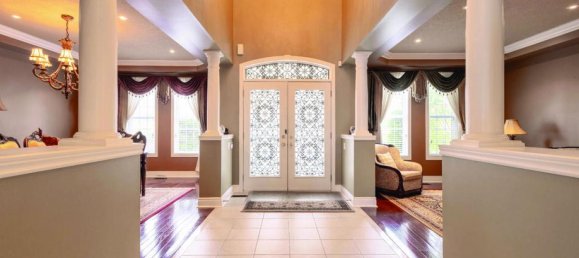 7 chambres Maison à Brampton, Canada No. 695 5