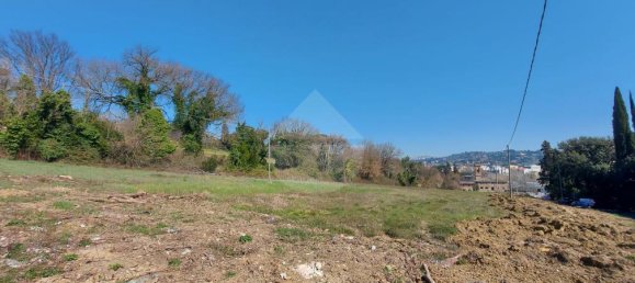 Grundstück in Perugia, Italy 12000m², Nr. 117910 3