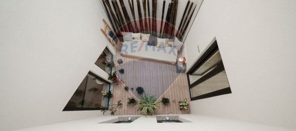 3 bedrooms House in Porto, Portugal No. 24219 10