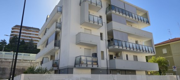 Квартира с 3 спальнями в Пескара, Италия № 338970 38