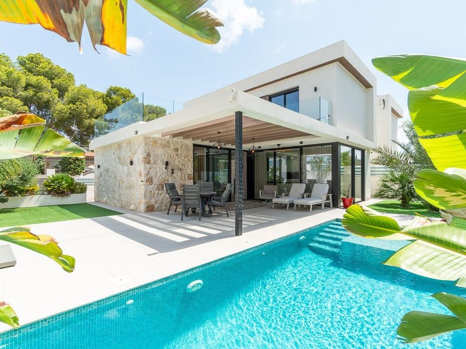 3 bedrooms Villa in Torrevieja, Spain No. 176553