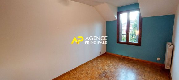 Casa de 3 dormitorios en Bezons, France No. 179221 12