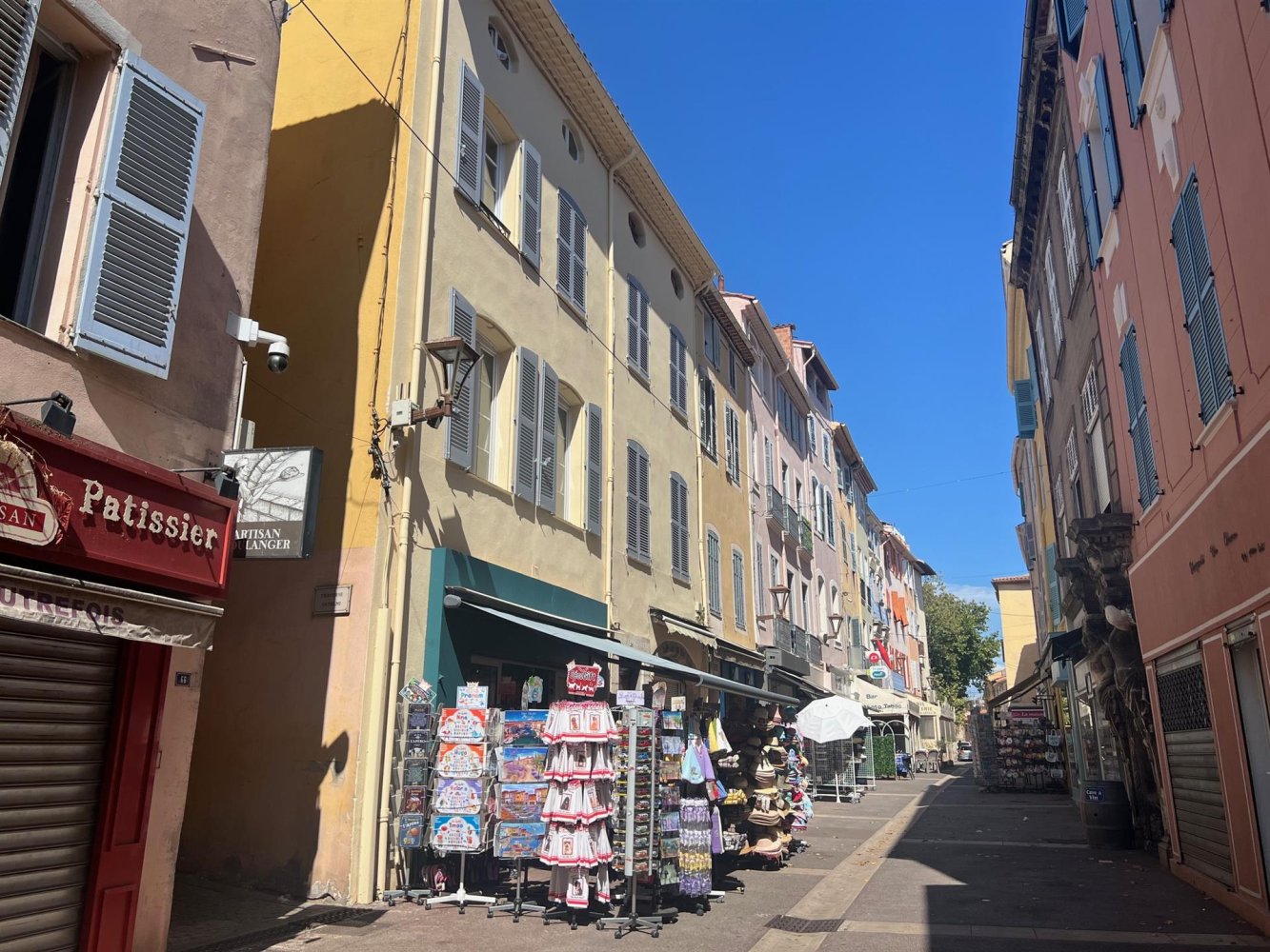 Квартира с 2 спальнями в Фрежюс, Франция № 303902