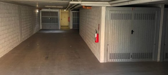 12m² Garage in Pavia, Italy No. 145428 3