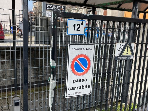 12m² Garage in Pavia, Italy No. 145428