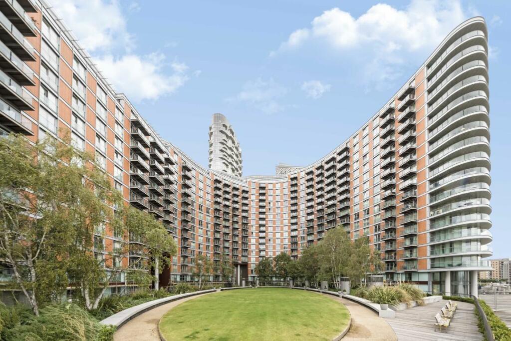1 bedroom Apartment in Canary Wharf, United Kingdom No. 5655