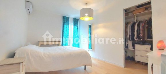 2 Schlafzimmer Wohnung in Rome, Italy, Nr. 196160 9