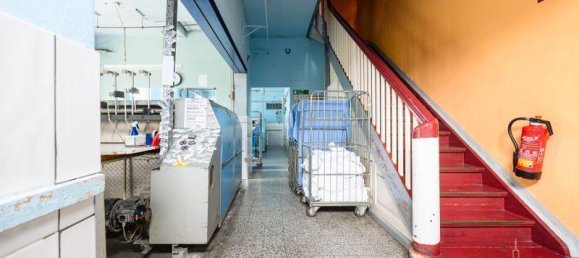 Здание с 1 комнатой в Leer, Германия № 207820 12