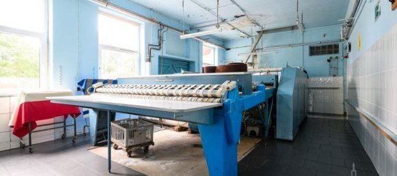 Здание с 1 комнатой в Leer, Германия № 207820 7