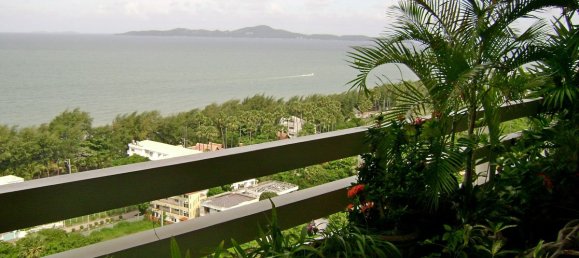 2 bedrooms Condo in Pattaya, Thailand No. 1389 5