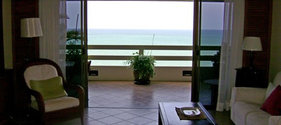 2 bedrooms Condo in Pattaya, Thailand No. 1389 18